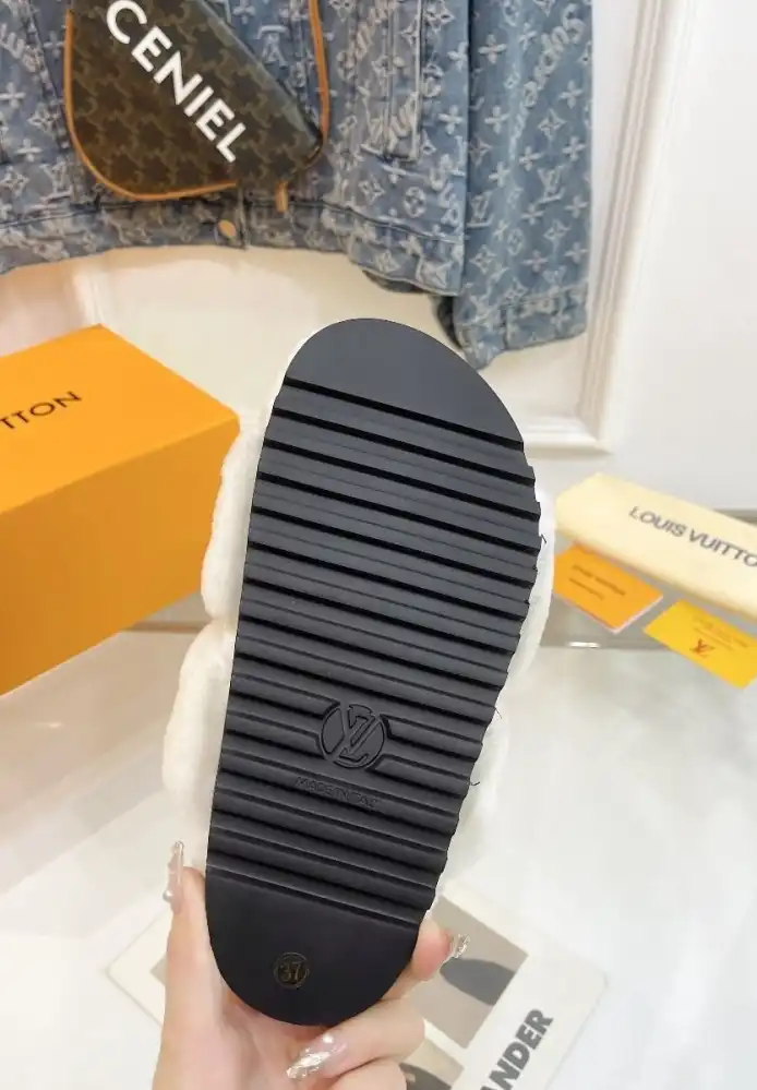 hype LV Slippers