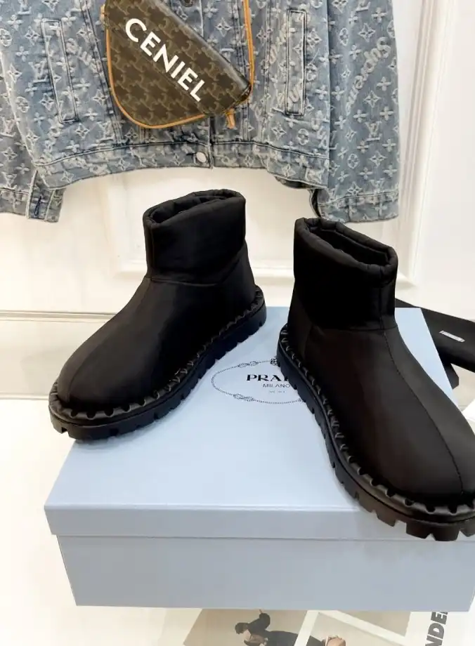 hype Prada Boots