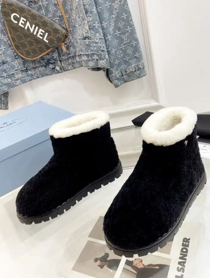 hype Prada Boots