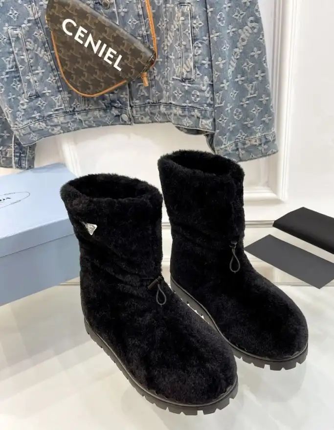 hype Prada Boots