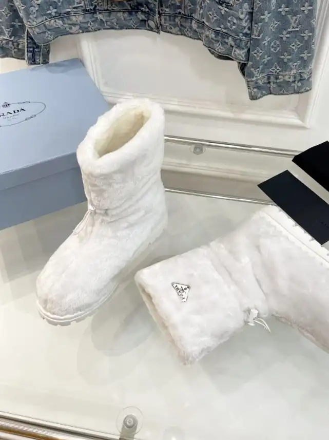 hype Prada Boots