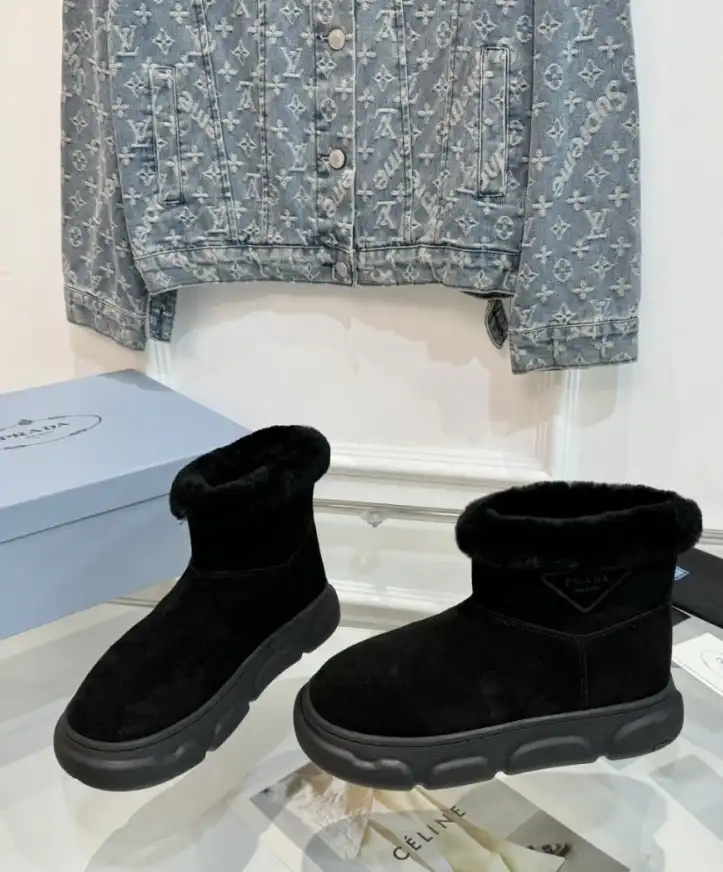 hype Prada Boots