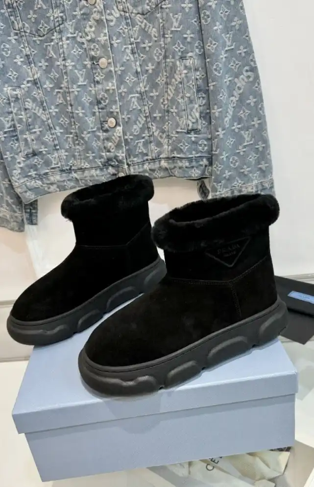 hype Prada Boots