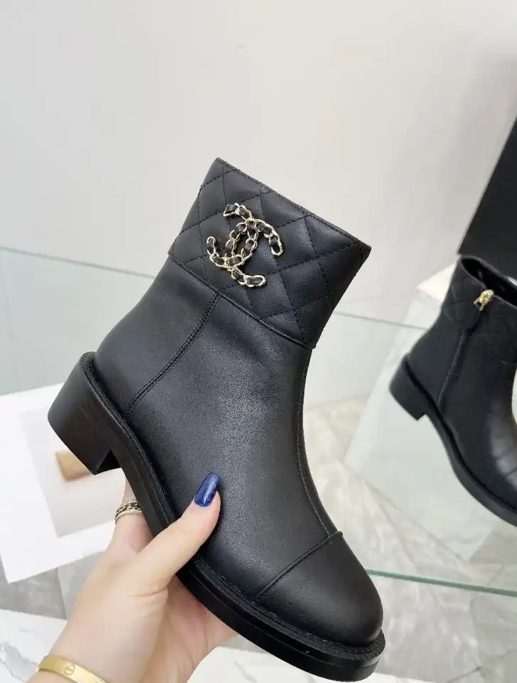 hype Chanel Boots