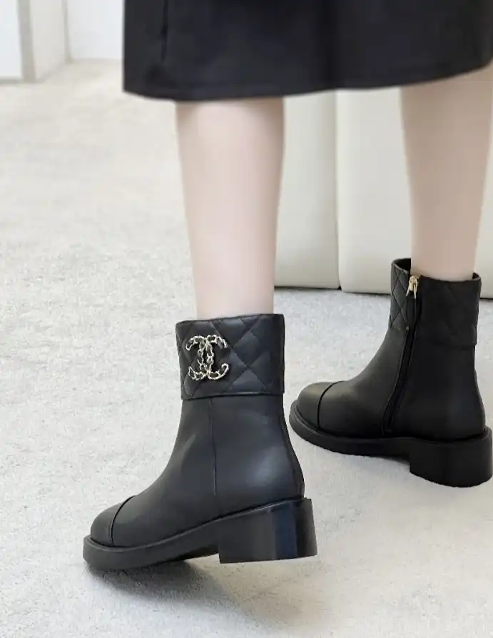 hype Chanel Boots