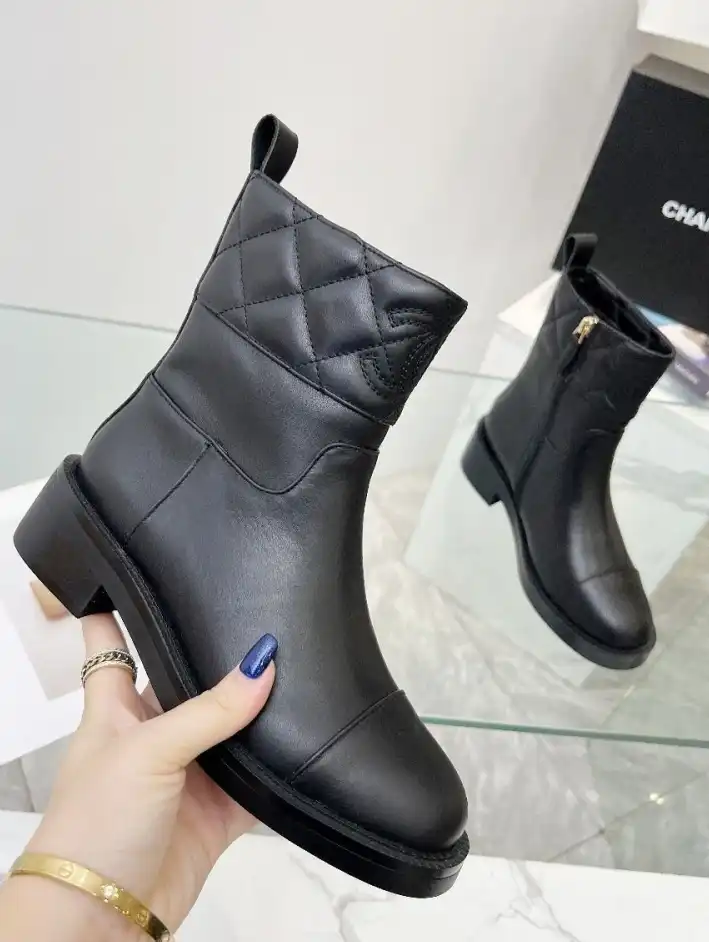 hype Chanel Boots