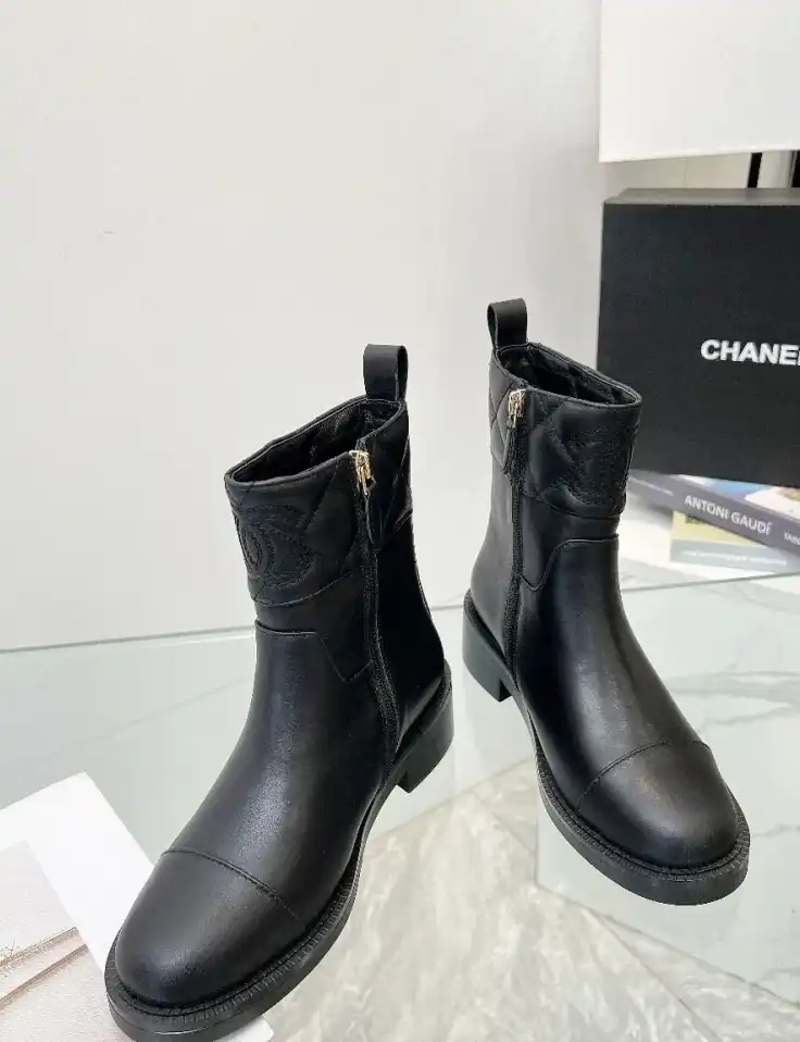 hype Chanel Boots