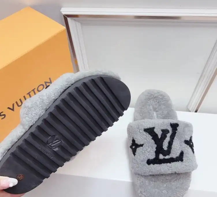 hype LV Slippers