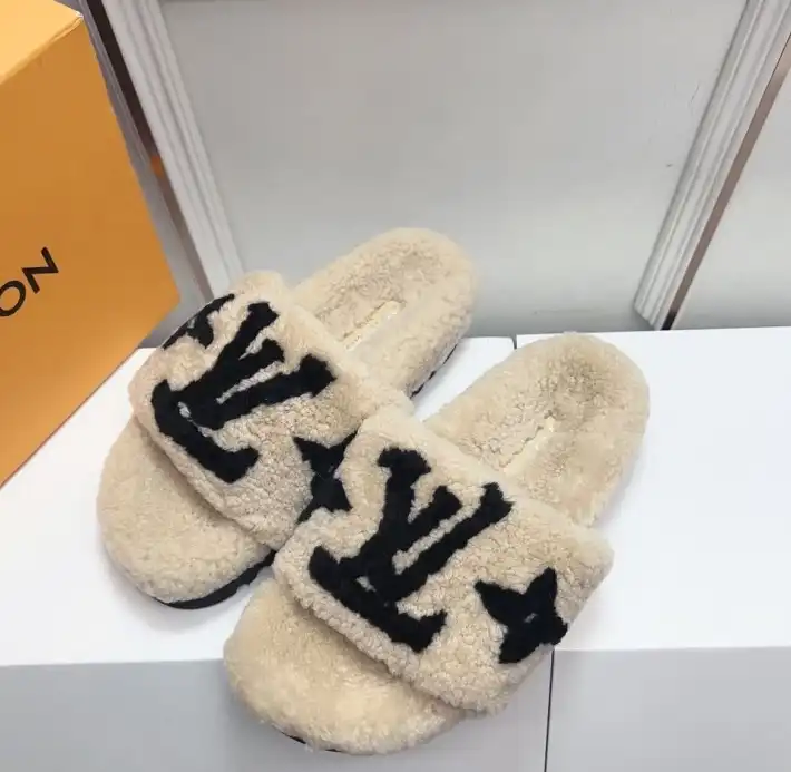 hype LV Slippers