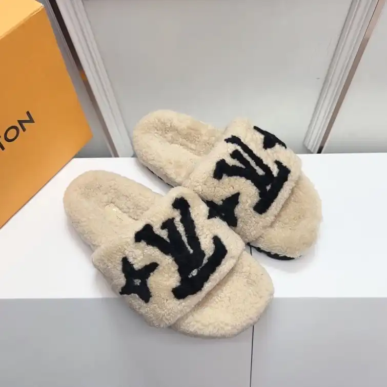 hype LV Slippers