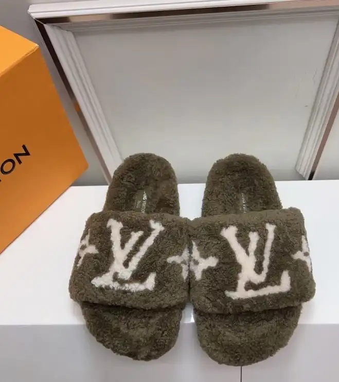 hype LV Slippers