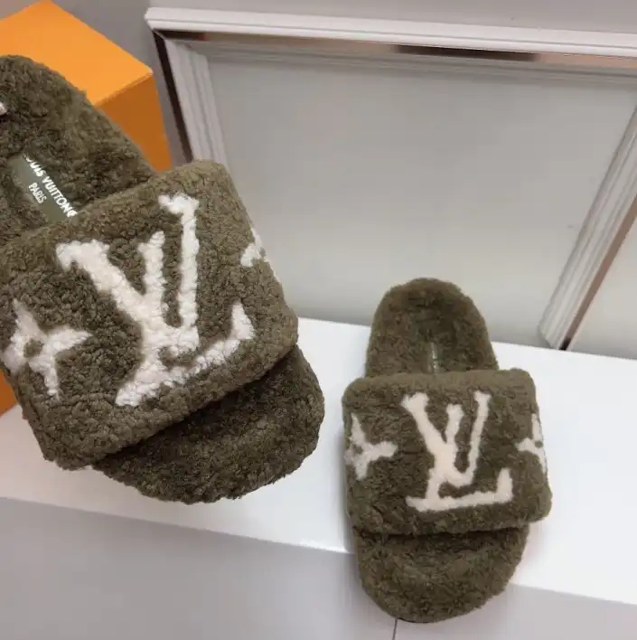 hype LV Slippers