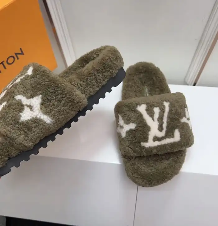 hype LV Slippers