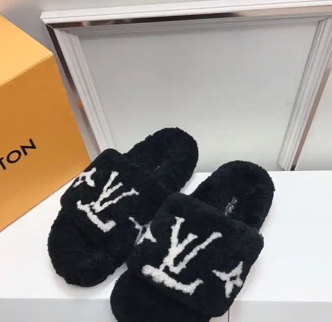 hype LV Slippers