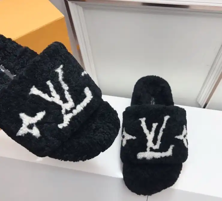 hype LV Slippers