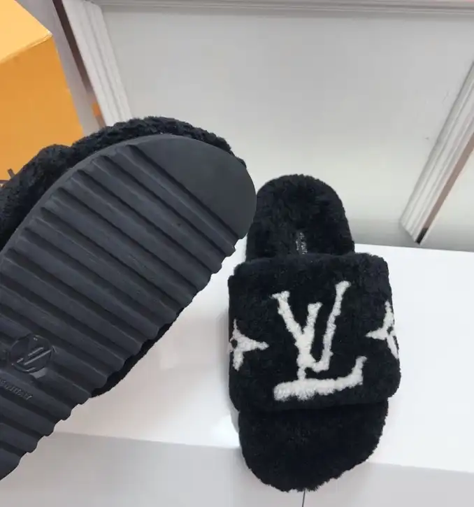 hype LV Slippers