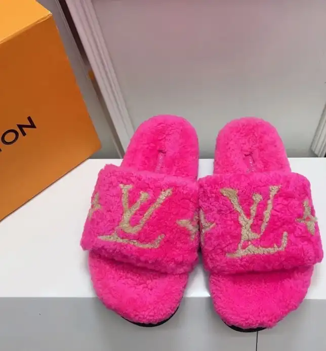 hype LV Slippers