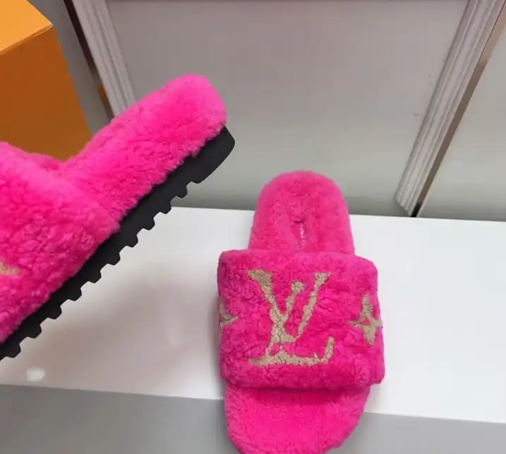 hype LV Slippers