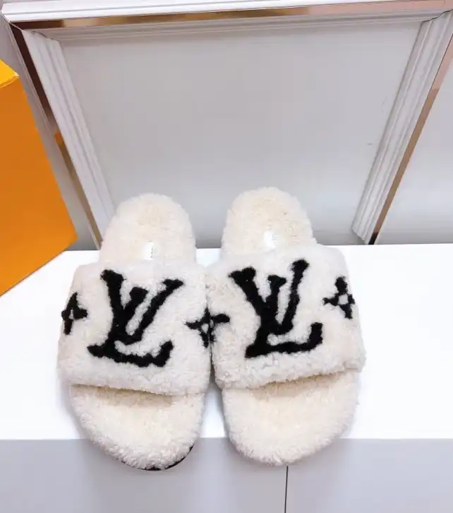 hype LV Slippers