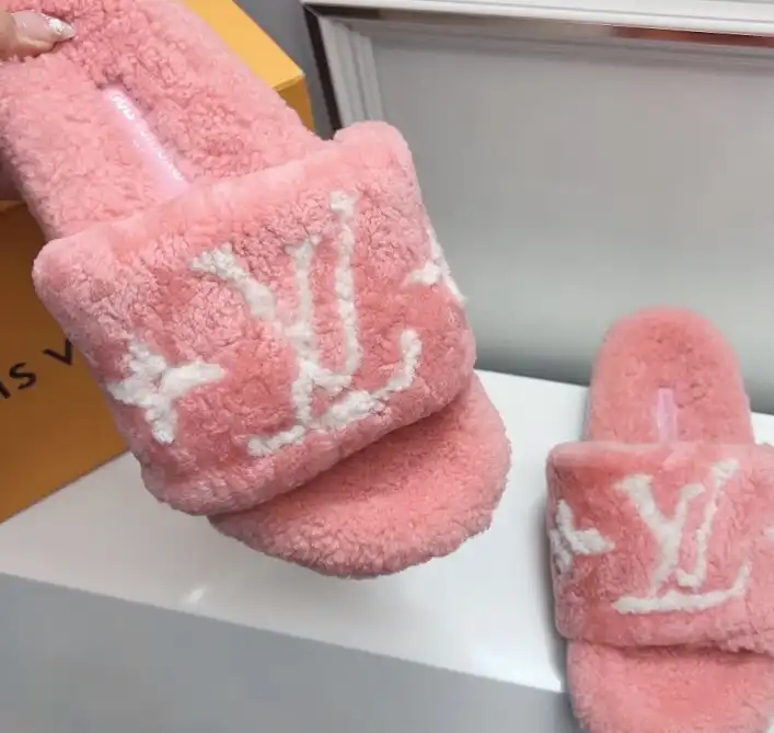 hype LV Slippers