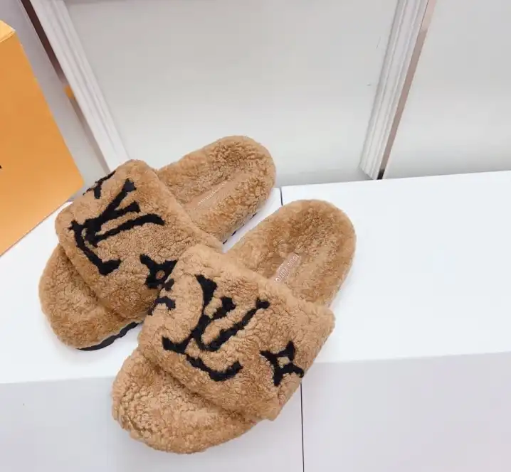 hype LV Slippers