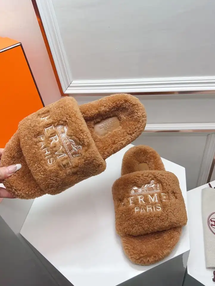 hype Hermes Slippers