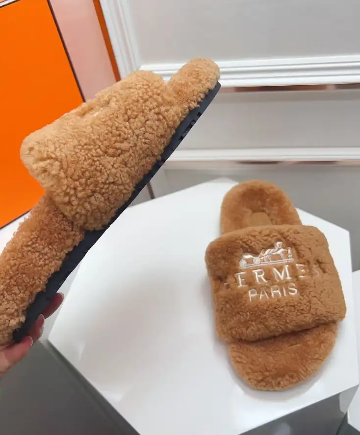 hype Hermes Slippers