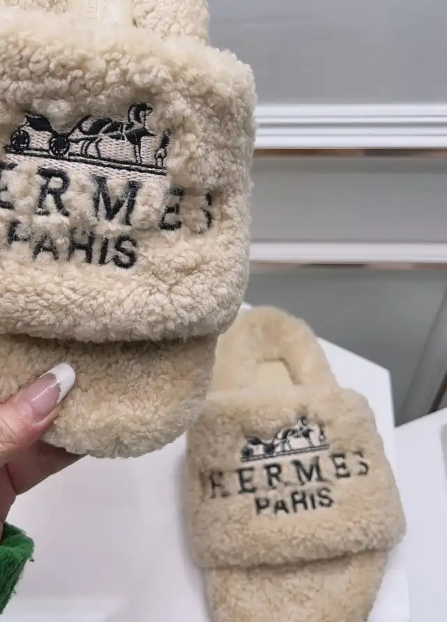 hype Hermes Slippers