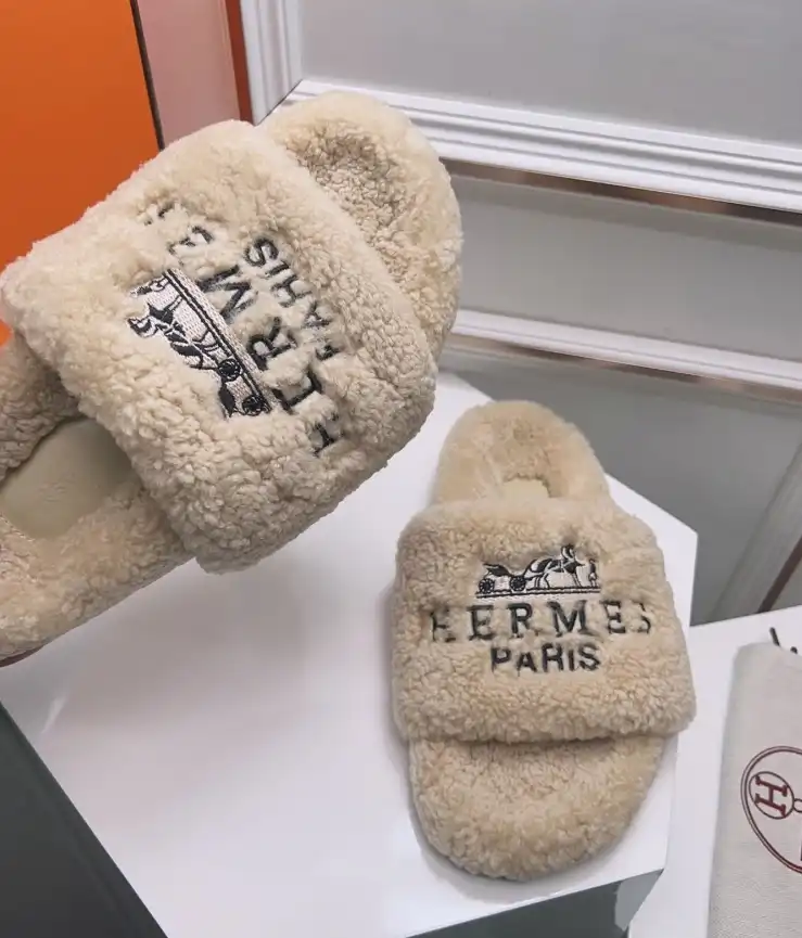 hype Hermes Slippers