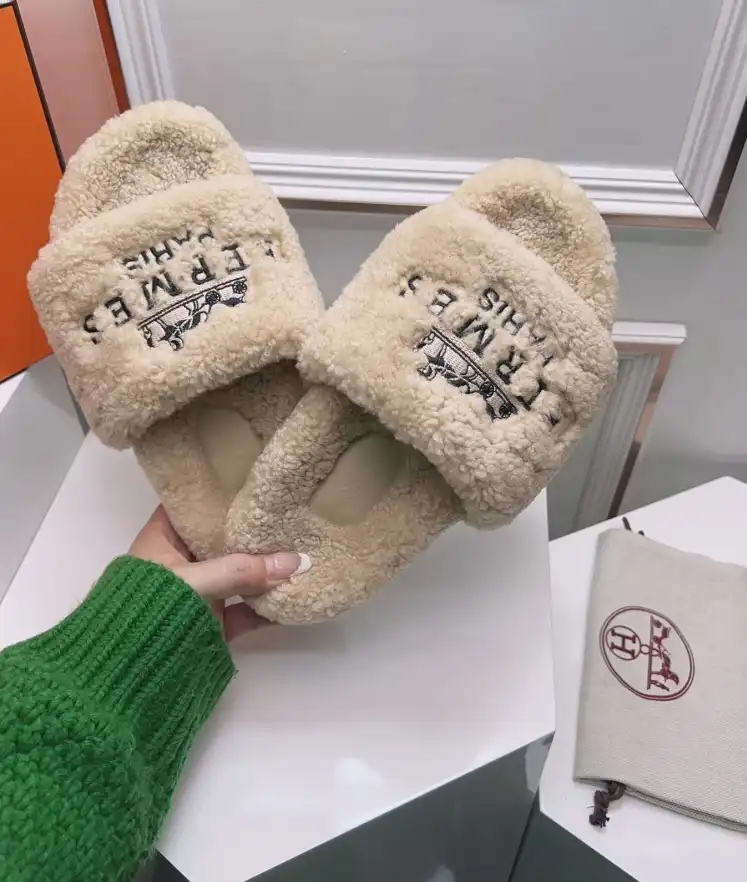 hype Hermes Slippers