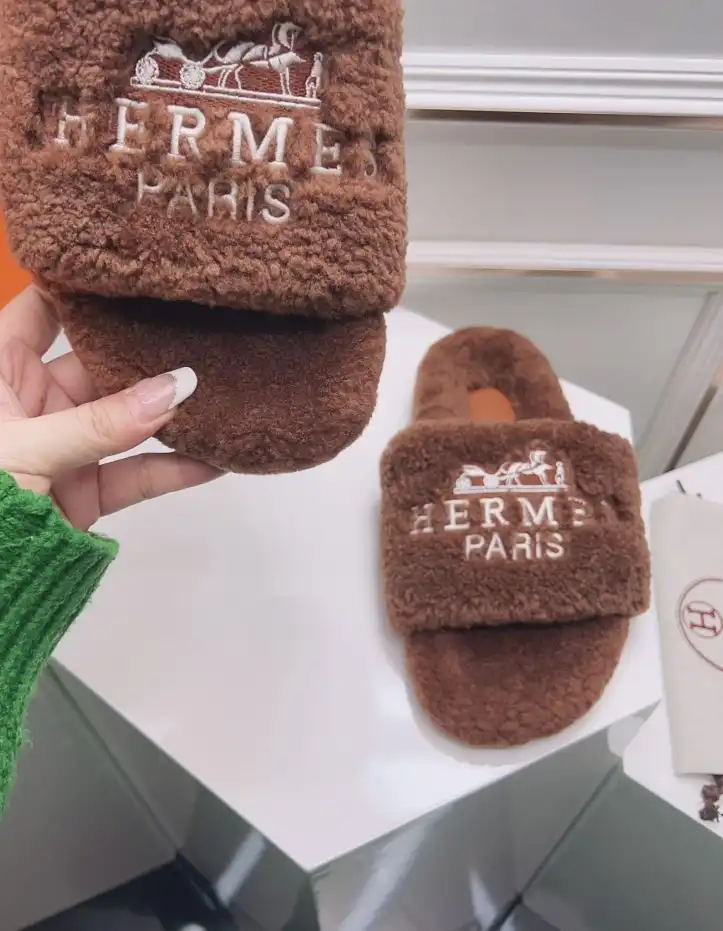 hype Hermes Slippers