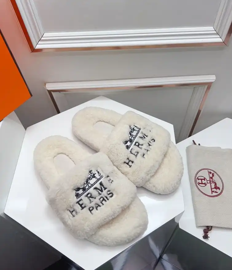 hype Hermes Slippers