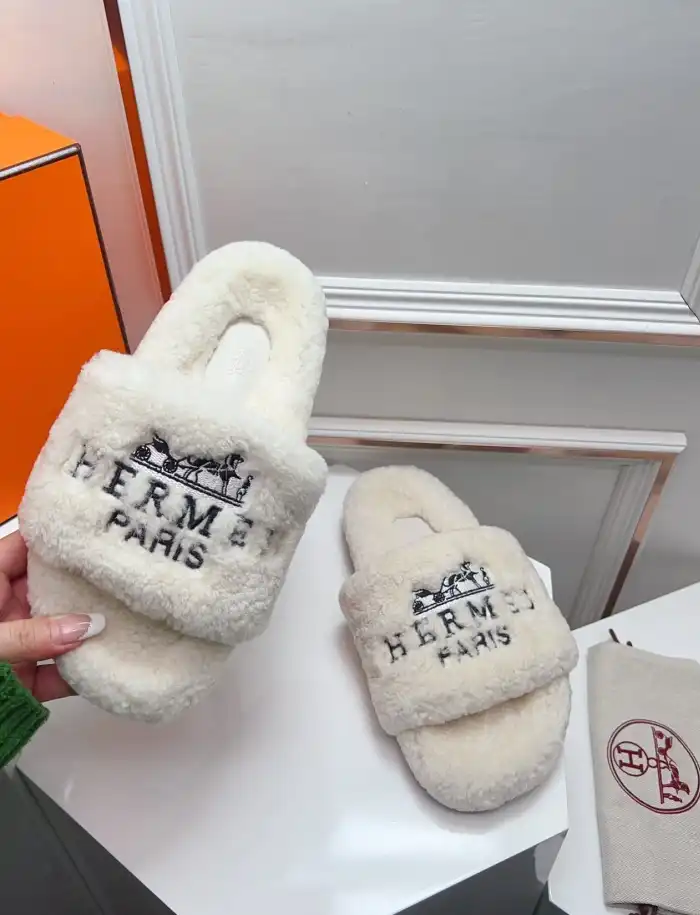 hype Hermes Slippers