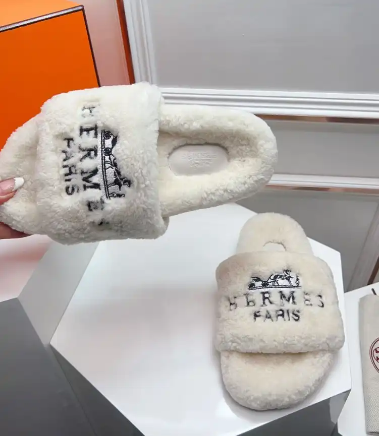 hype Hermes Slippers