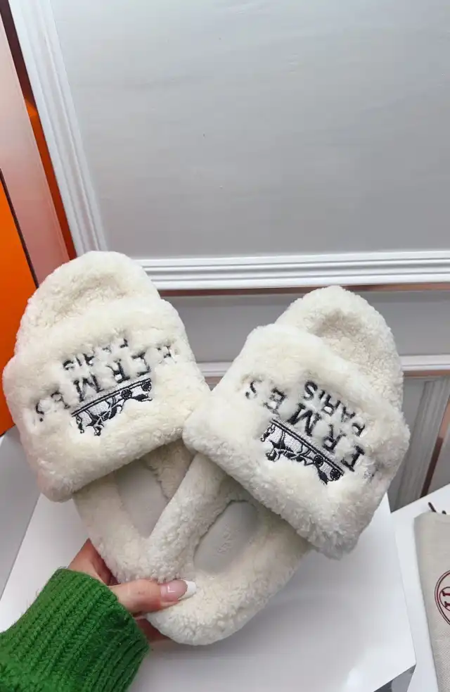 hype Hermes Slippers