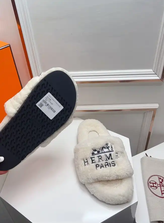 hype Hermes Slippers