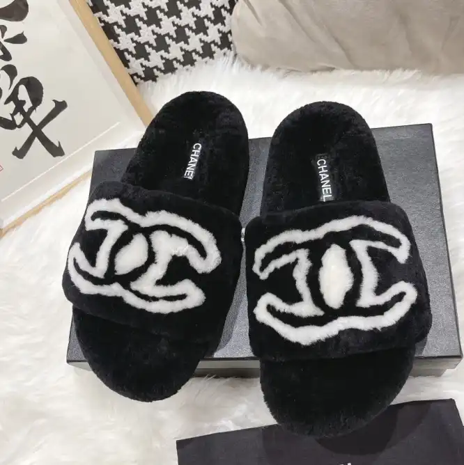 hype Chanel Slippers