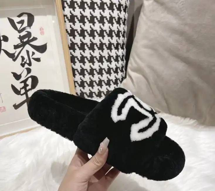 hype Chanel Slippers