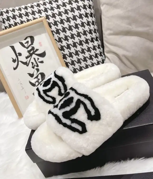 hype Chanel Slippers