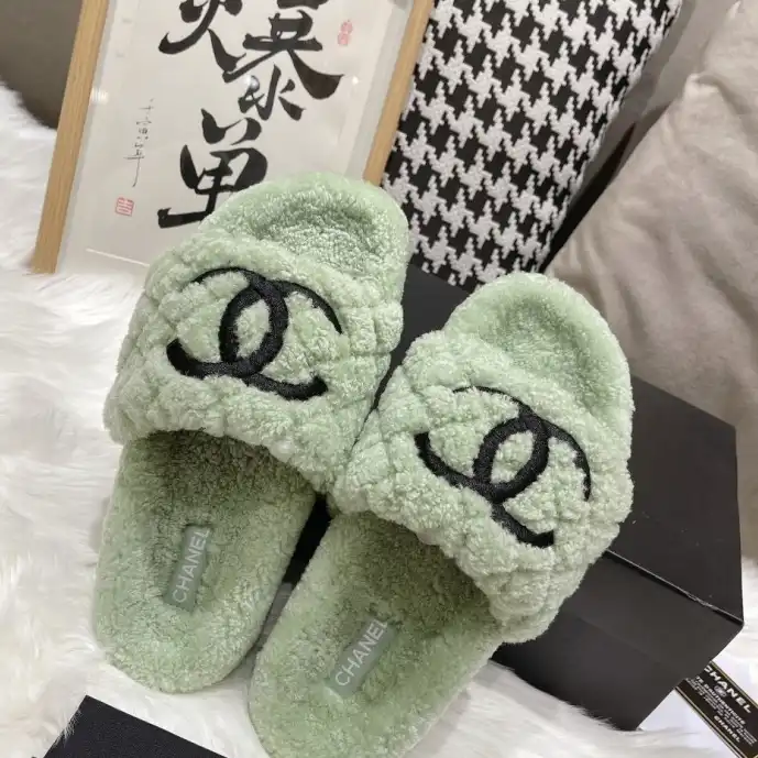 hype Chanel Slippers