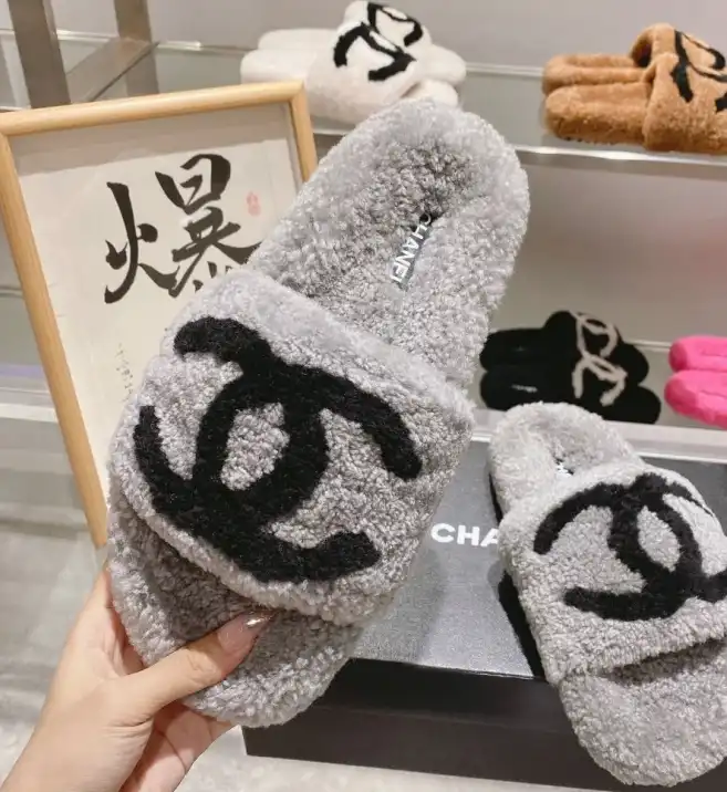 hype Chanel Slippers