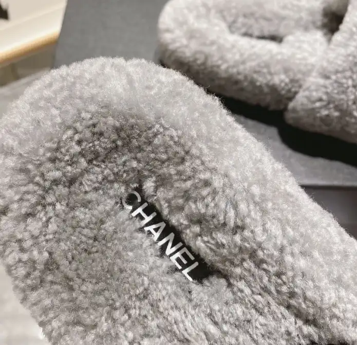 hype Chanel Slippers