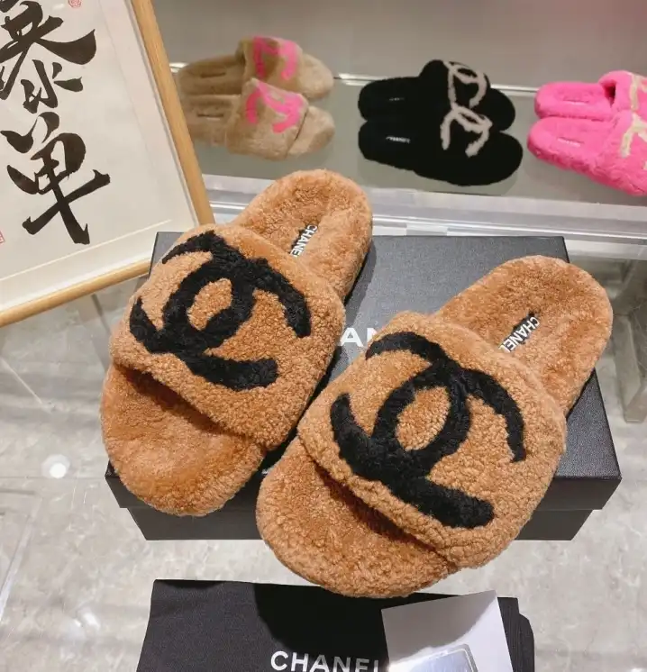 hype Chanel Slippers