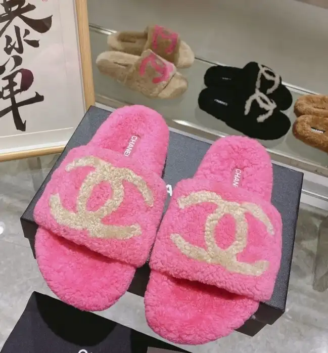 hype Chanel Slippers