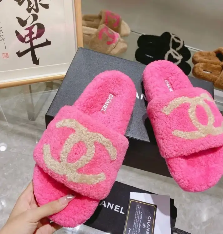 hype Chanel Slippers