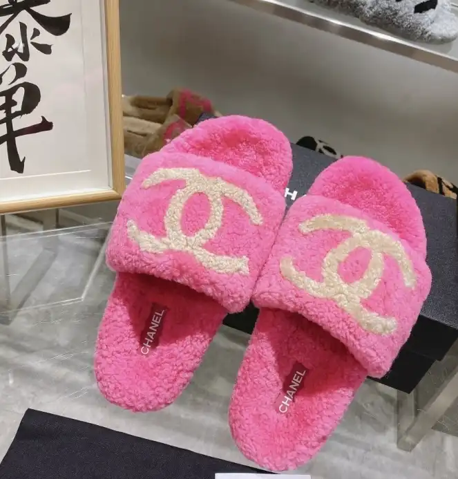 hype Chanel Slippers