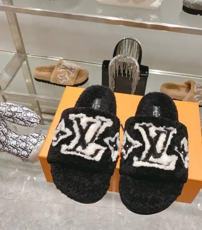 hype LV Slippers