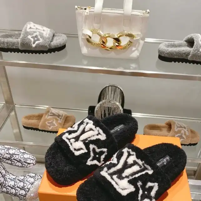 hype LV Slippers