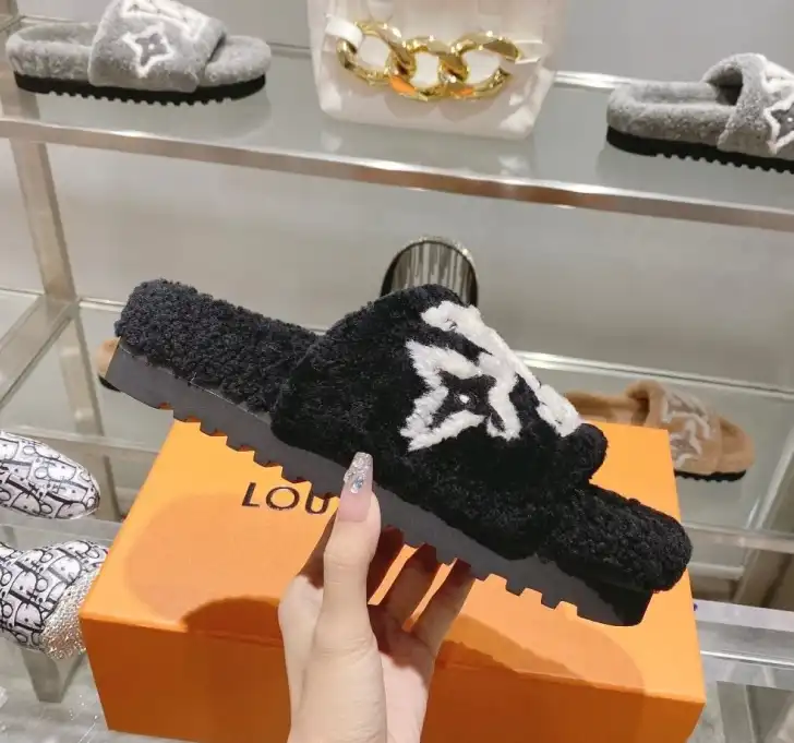 hype LV Slippers