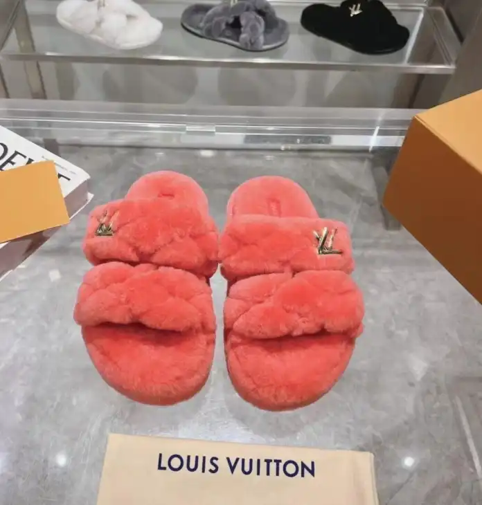 hype LV Slippers